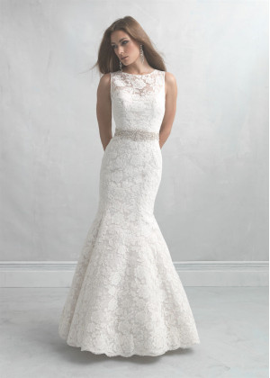 Beaded Waist Ivory Lace Elegant Wedding Dress